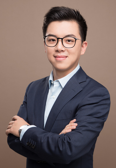 Zhongyan-Zhou_400x577